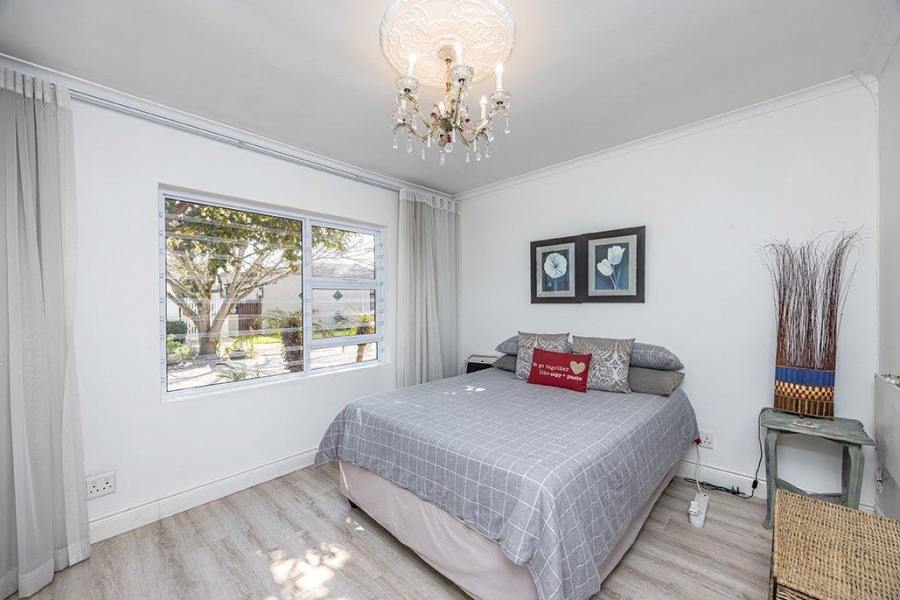 4 Bedroom Property for Sale in Flamingo Vlei Western Cape